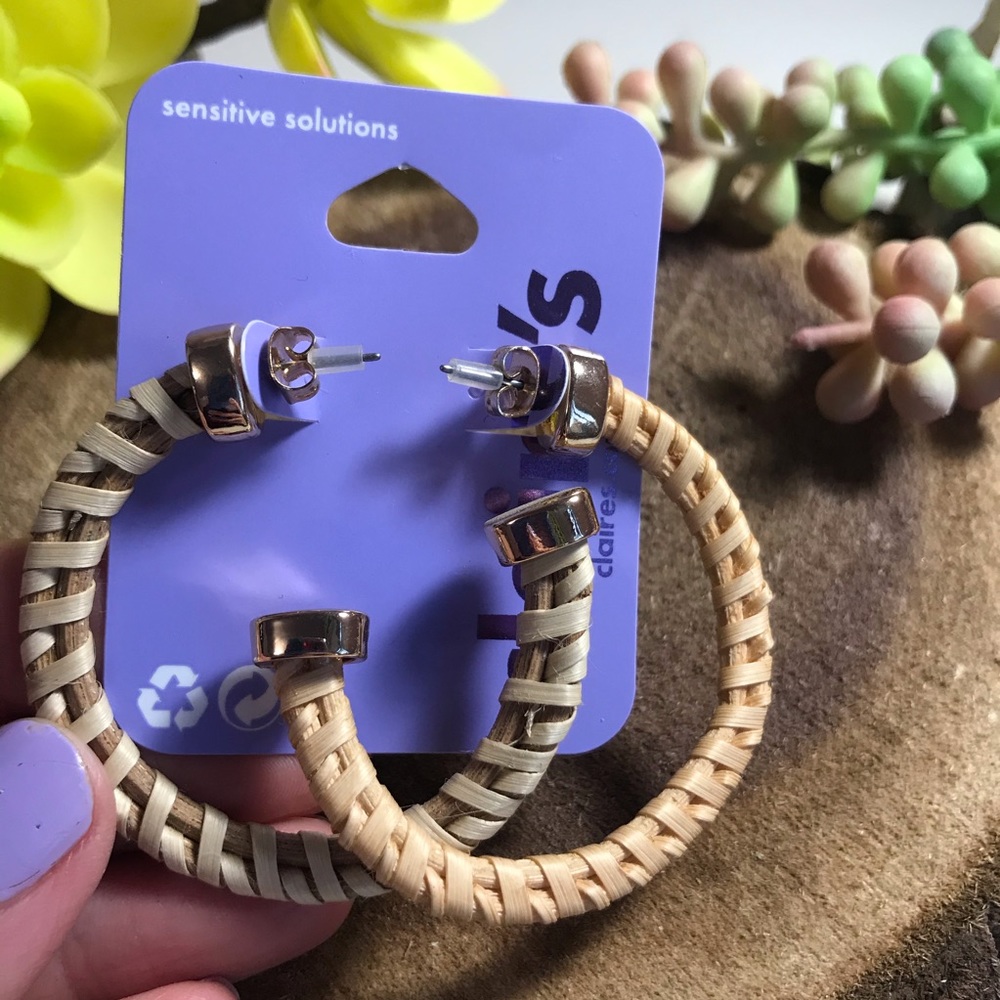 New🪴Claire’s Fashion Lightweight Earrings